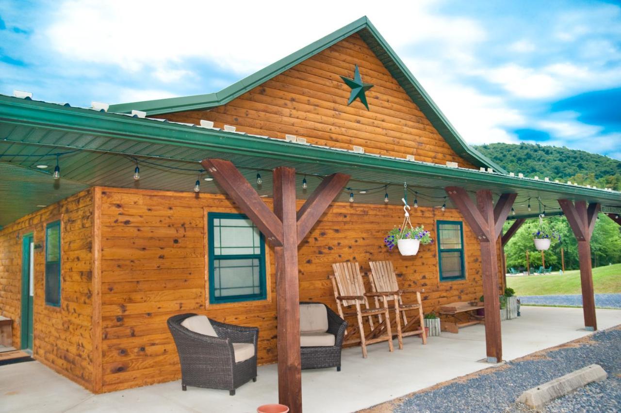 7Cs Lodging Flintstone ภายนอก รูปภาพ